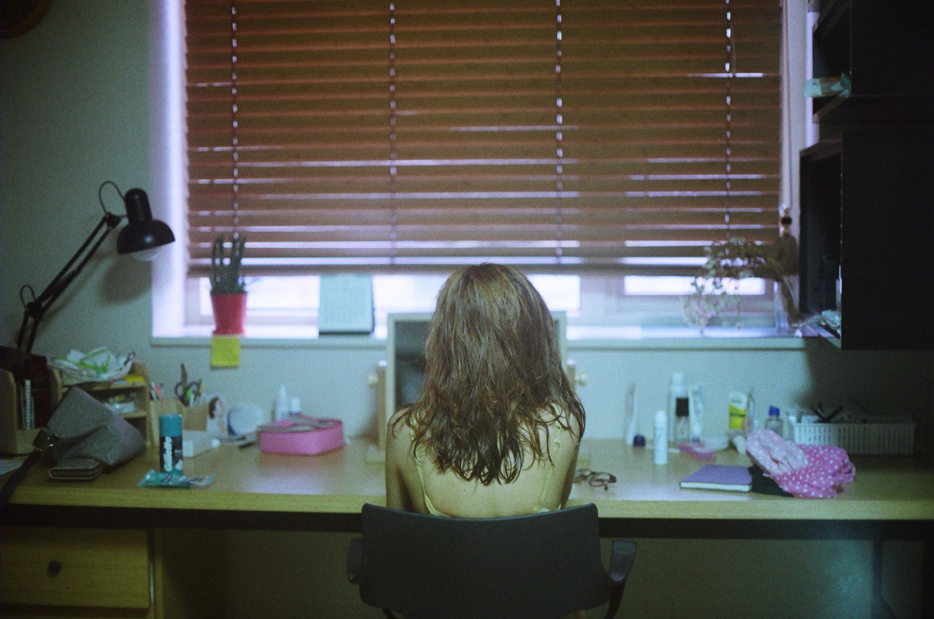 South Koreans photograph 7